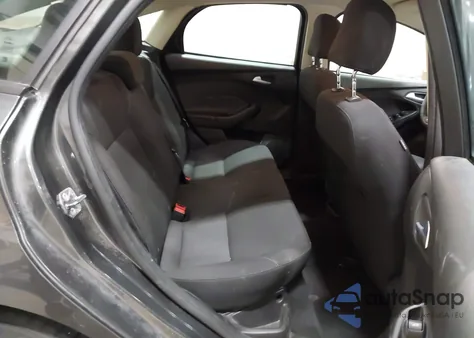 2017 Ford Focus Se z USA, uszkodzony, nr VIN 1FADP3F28HL314308